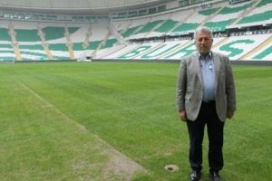 Bursaspor'un &ccedil;im uzmanlarıyla yollar ayrıldı