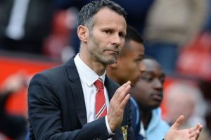 Giggs efsanesi Manchester'a veda etti