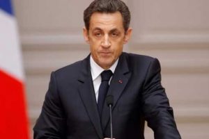 Sarkozy'den cumhurbaşkanlığı yarışı sinyali