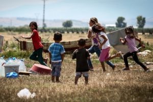 Bursa'da Suriyeli &ccedil;ocuklara "mevsimlik" topraklarda bayram uzak