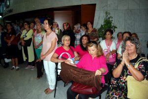 Nil&uuml;fer Kadın Korosu repertuvarına ilahiler de girdi