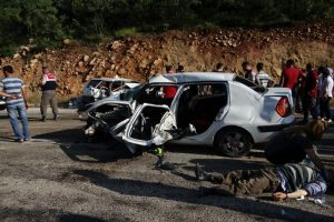 Bilecik'te korkun&ccedil; kaza: 2 &ouml;l&uuml;, 11 yaralı