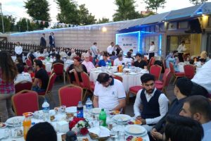 14 ülkeden Müslümanlar Bursa'da iftar yaptı