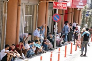Suriyelilere vatandaşlıkta merak edilenler