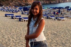 Otel havuzunda vakum borusuna ayağı sıkışan &ccedil;ocuk boğuldu