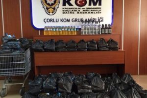 Tekirdağ'da yarım ton sahte i&ccedil;ki ele ge&ccedil;irildi