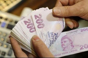 İsteyene toplu para isteyene y&uuml;ksek maaş