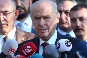Bah&ccedil;eli kurultay i&ccedil;in tarih verdi