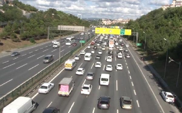 İstanbul trafiğinde bayram ziyareti yoğunluğu