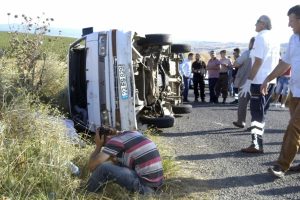 Piknik d&ouml;n&uuml;ş&uuml; feci kaza: 1 &ouml;l&uuml;, 3 yaralı