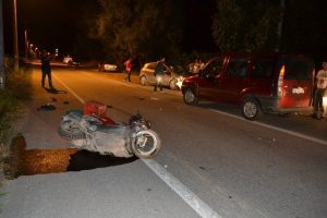 Otomobille motosiklet kafa kafaya &ccedil;arpıştı: 1 &ouml;l&uuml;