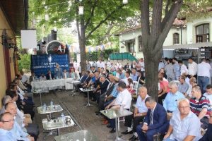 Ak Parti Bursa Osmangazi İl&ccedil;e teşkilatı bayramlaştı