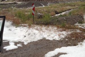 Van'da dolu yağdı