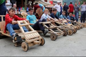 Laz Ralli yarışları nefes kesti