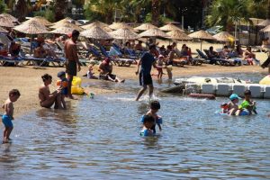 Bodrum'da bayram bereketi: 2 milyon tatilci