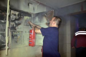 Bursa'da trafo yangını apartmanda paniğe neden oldu