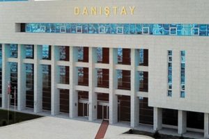 Akademisyen soruşturmalarına Danıştay freni