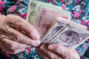 Bankalar 'emekli kuyruğu'nda