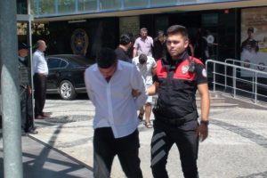 İstanbul'un l&uuml;ks semtlerinde uyuşturucu satan şebeke &ccedil;&ouml;kertildi