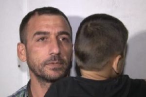 Ahmet bebeğin babası hastaneye geldi