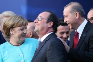 Cumhurbaşkanı Erdoğan ile Merkel g&ouml;r&uuml;şt&uuml;