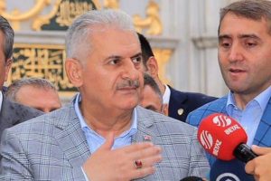 Başbakan Yıldırım, Barzani ile telefonla g&ouml;r&uuml;şt&uuml;
