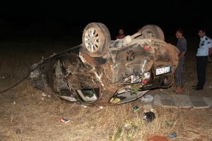 Diyarbakır'da trafik kazası: 1 &ouml;l&uuml;, 4 yaralı
