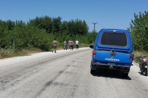 K&ouml;yl&uuml;ler silahlanıp ter&ouml;ristlerin peşine d&uuml;şt&uuml;