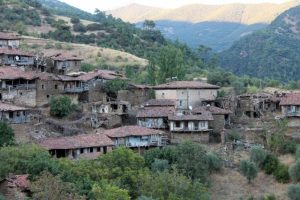 "Hayalet K&ouml;y"deki yapılar tescillendi