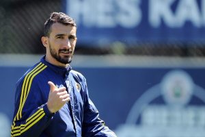 Mehmet Topal yarın imzalıyor