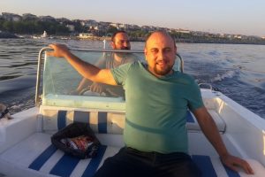 Tekne faciasında hayatını kaybedenler toprağa verildi