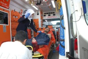Adıyaman'da, bı&ccedil;aklı kavga: 2 yaralı