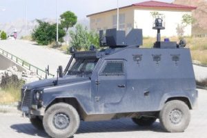 Ağrı doğubayazıt'ta bı&ccedil;aklı saldırı: 1 &ouml;l&uuml;