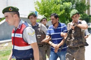 Kardeşlerini &ouml;ld&uuml;ren ağabey tutuklandı