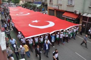 Gymnasiade 2016 y&uuml;r&uuml;y&uuml;şle başladı