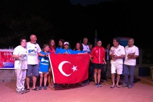 &Ccedil;ılgın T&uuml;rkler Kadın Y&uuml;zme Takımı, ilki ger&ccedil;ekleştirdi
