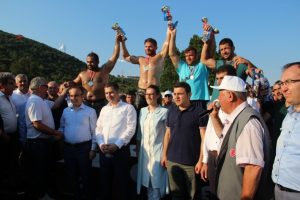 &Ccedil;an'da Başpehlivan İsmail Balaban oldu