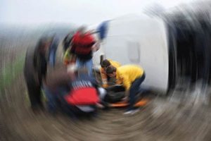 Vezirk&ouml;pr&uuml;'de trafik kazası: 1 &ouml;l&uuml;, 4'&uuml; &ccedil;ocuk 9 yaralı