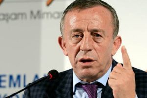 Ali Ağaoğlu'nun Rolls Royce'u u&ccedil;uruma u&ccedil;tu