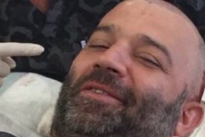 Şevket &Ccedil;oruh sa&ccedil; ektirdi