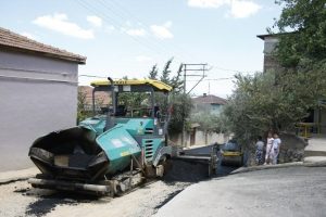 Bursa Orhangazi'de asfalt &ccedil;alışmaları