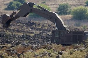 İsrail'in Suriye'de siper kazdığı iddia edildi