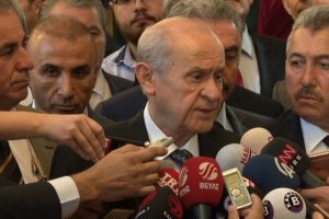 Bah&ccedil;eli'den 'ayıklama' a&ccedil;ıklaması