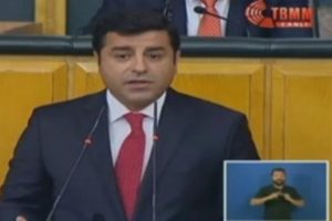 HDP Lideri Demirtaş: Kendinizi g&uuml;vende hissetmeyin... Erdoğan, İzmir'i ve İstanbul'u ateşe verir