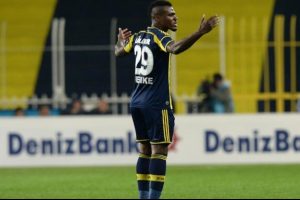 Fenerbah&ccedil;eli Emenike'nin başına ilgin&ccedil; bir olay geldi