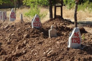 56 PKK'lı ter&ouml;ristin cenazesi sessiz sedasız g&ouml;m&uuml;ld&uuml;