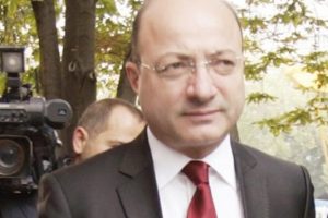 Gerek&ccedil;eli karar: Silahlar 'cemaat'e ait