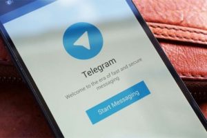 İran'da cep telefonundan ge&ccedil;ici nikah