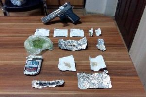 Kayseri'de uyuşturucu operasyonunda 4 kişi g&ouml;zaltına alındı
