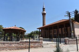 Bursa'da 600 yıllık cami restore edildi